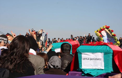Diiyarbakır'daki Cenaze Töreninde Barış Mesajları 12
