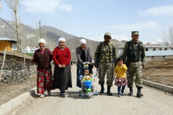 Van'daki Kırgız süvari birliği 13