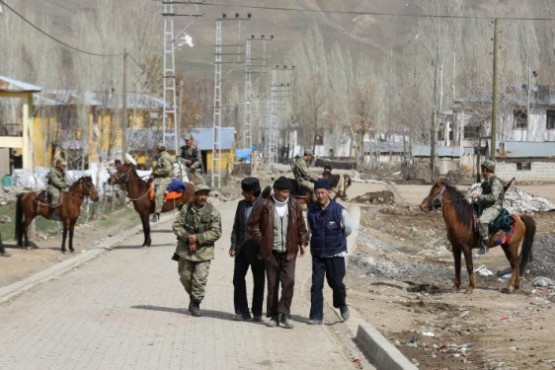 Van'daki Kırgız süvari birliği 14