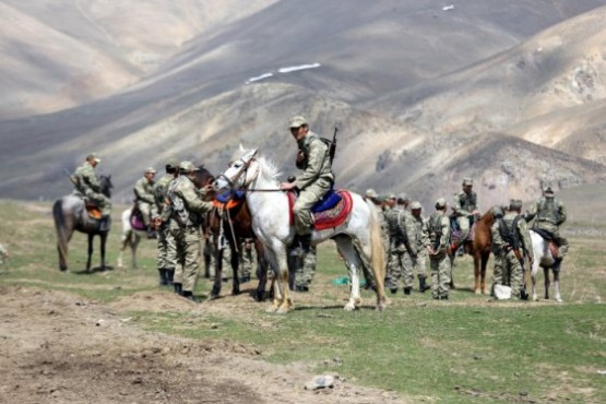 Van'daki Kırgız süvari birliği 7