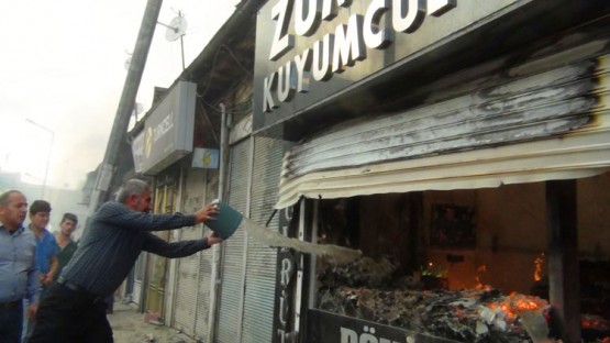 Erciş'teki olayların fotoğrafları (7 Ekim) 4