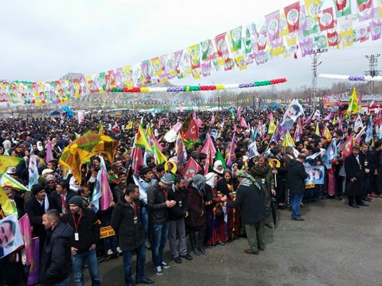 2015 Van Newrozu'nda karaler! 39