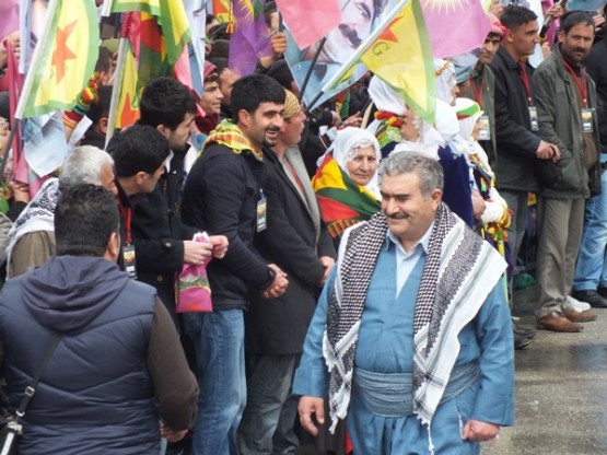 2015 Van Newrozu'nda karaler! 24
