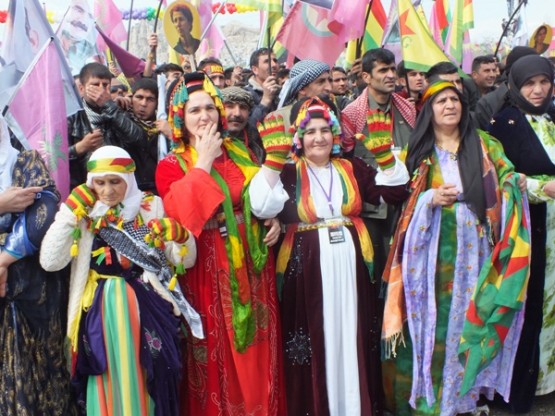 2015 Van Newrozu'nda karaler! 61