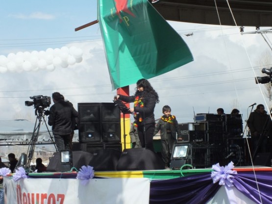 2015 Van Newrozu'nda karaler! 80