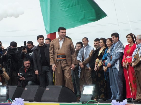 2015 Van Newrozu'nda karaler! 130