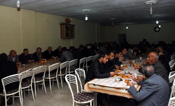 Çatak'ta sabah namazında örnek uygulama 4