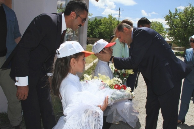 Muradiye’de yeni Gençlik Merkezi açıldı 2