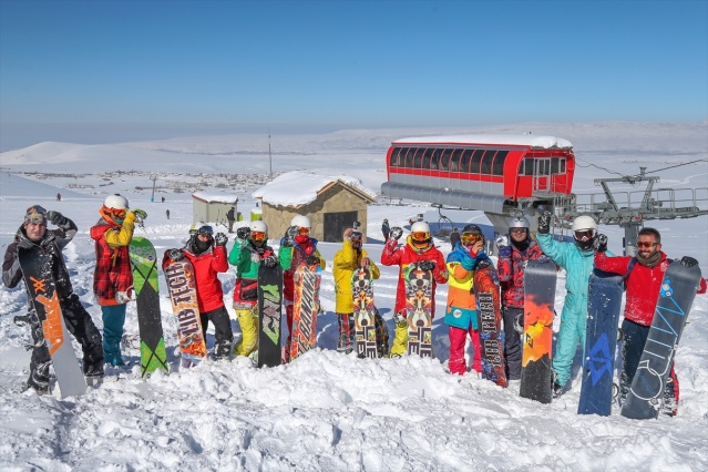 Snowboard meraklısı esnaf "Nusret Akımı"na kapıldı 1