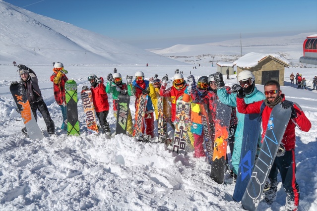 Snowboard meraklısı esnaf "Nusret Akımı"na kapıldı 5