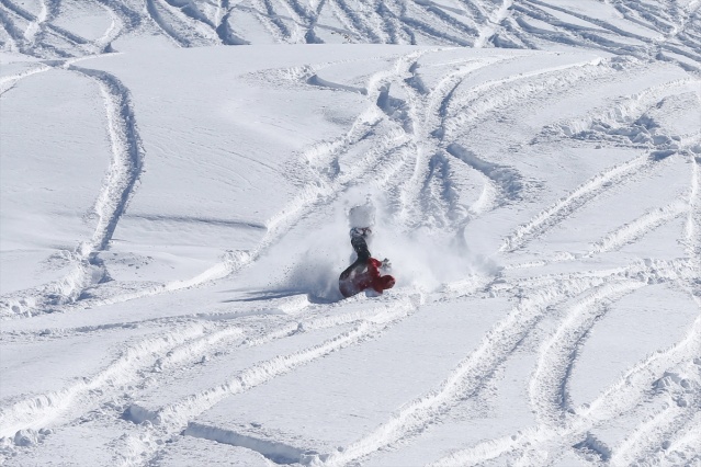 Snowboard meraklısı esnaf "Nusret Akımı"na kapıldı 21