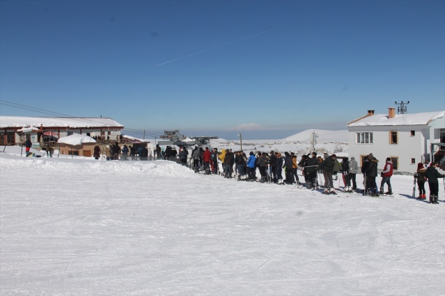 Snowboard meraklısı esnaf "Nusret Akımı"na kapıldı 25
