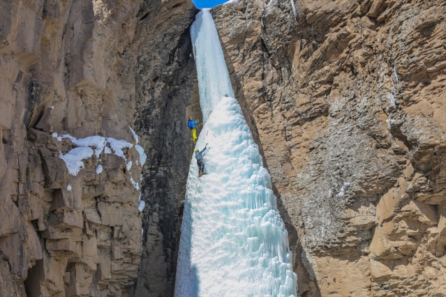 Milli dağcı Tunç Fındık, Van'da donmuş şelaleye tırmandı 6