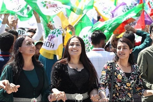 HDP final mitingini Van'da yaptı 8