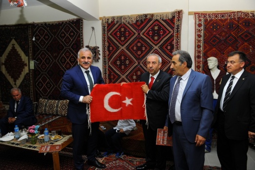 Türk el sanatları teşhir ve tanzim salonu törenle açıldı 3