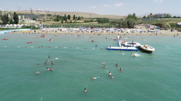 Edremit Belediyesinden ikinci halk plajı 9