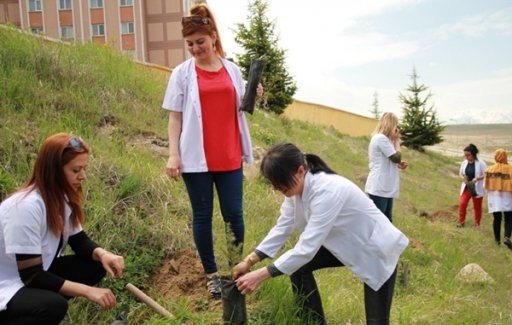 Vanlı sağlık çalışanlarından örnek davranış!
