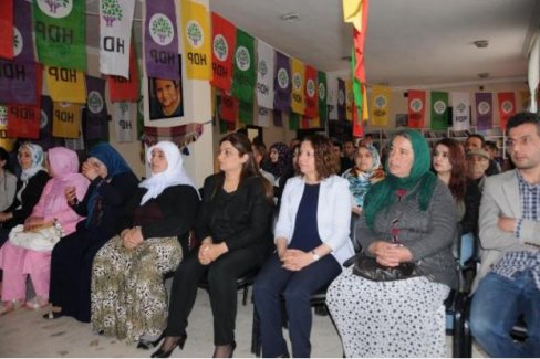 VİDEO Hakkari'de HDP'nin kongresi yapıldı