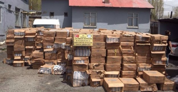 Tam 450 bin paket kaçak sigara ele geçirildi