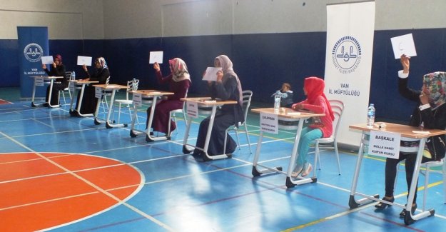 Van'da öğrenciler arasında bilgi yarışması