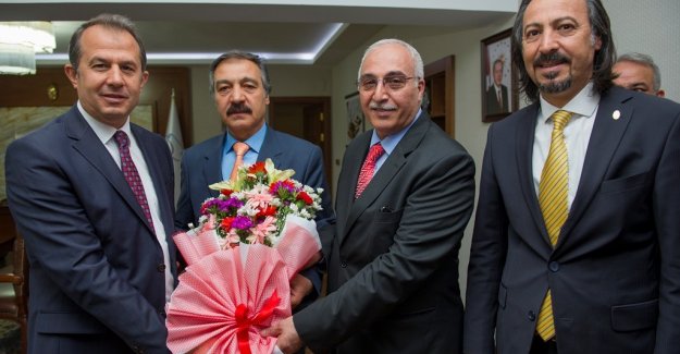 Esnaf Temsilcilerinden Vali Taşyapan’a ziyaret  - Van Haber