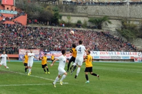 Zonguldak Kömürspor 1-1 İstanbulspor 3.lig play-off maçının özeti!