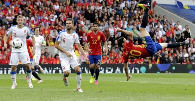 İspanya 1-0 Çek Cumhuriyeti EURO 2016 maçının önemli anları özeti