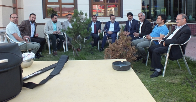 Van SMMMO Ağrı’da iftar yemeği verdi