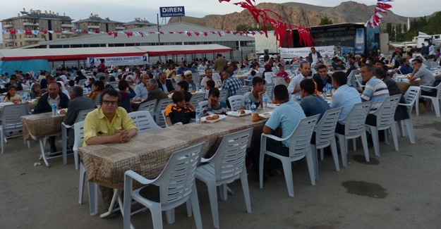 VEDAŞ ile VEPSAŞ birçok ilde verdiği iftarla vatandaşlarla bir araya geldi