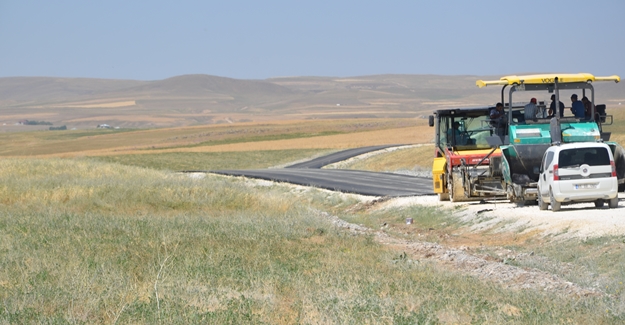 Erciş'te Asfalt çalışmaları sürüyor‏