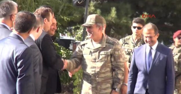 Genelkurmay Başkanı Orgeneral Akar, Van'dan Ayrıldı