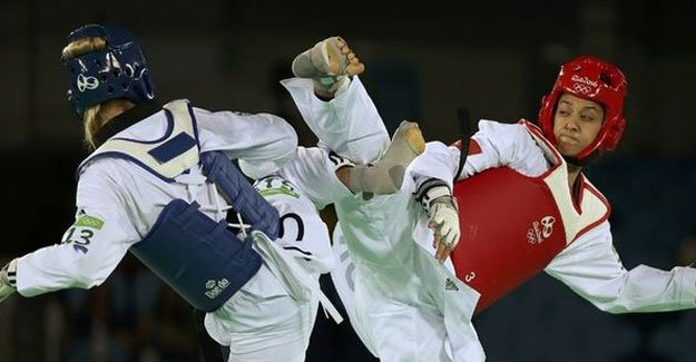 Vanlı tekvandocu Nur Tatar 2016 Rio Olimpiyatları'nda çeyrek finale yükseldi