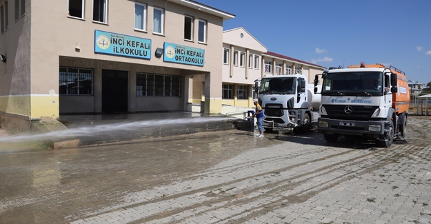 Tuşba Belediyesi’nden eğitime temizlik desteği