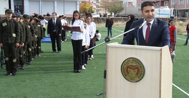 Muradiye'de 29 Ekim Cumhuriyet Bayramı kutlandı