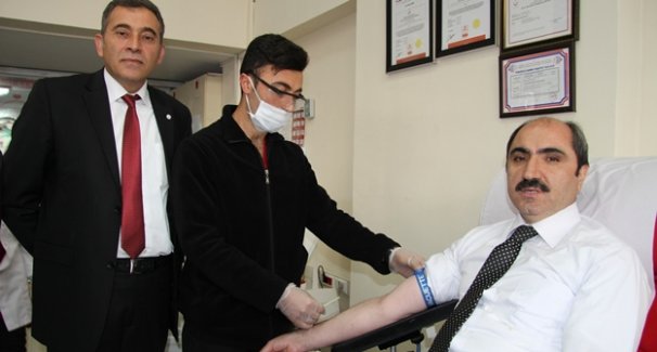 AK Parti’den kan bağışına destek