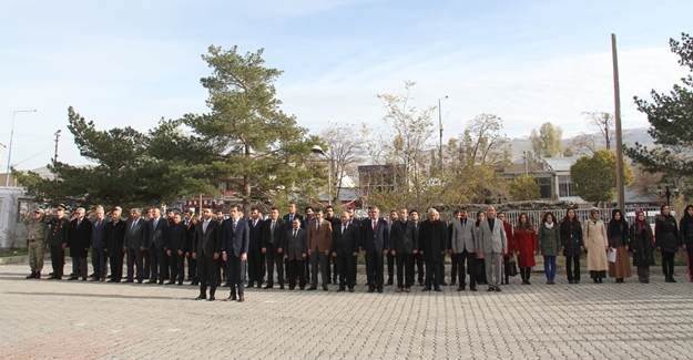 Muradiye'de 10 Kasım Atatürk'ü anma töreni