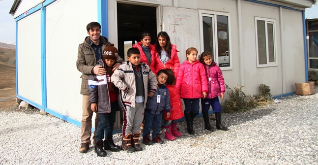 Vanlı çocuklar ‘Sevginin Melekleri’ ile ısınıyor