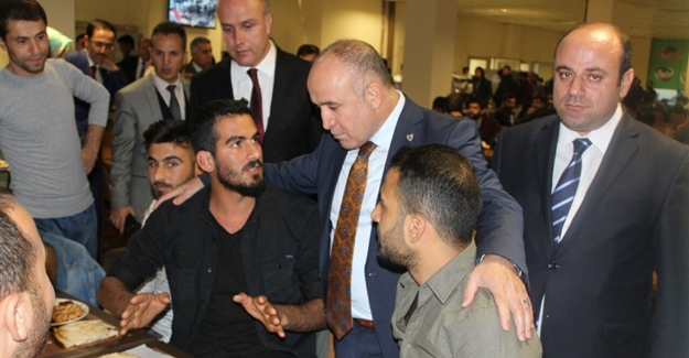 Vanlı gençler şiirle buluştu
