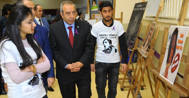 YYÜ’de ‘Kadına Karşı Şiddet’ konulu sergi