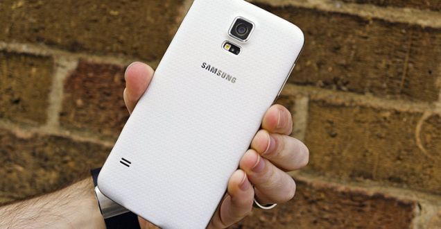 Samsung Galaxy S6 Mini geliyor