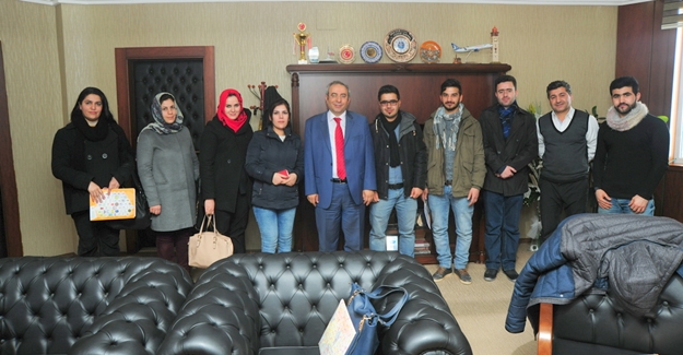Rektör Battal yabancı uyruklu öğrencilerle bir araya geldi