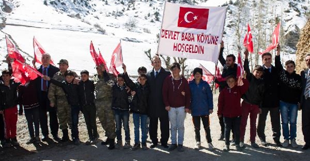 Van Valisi Taşyapan, Çatak İlçesi'ni ziyaret etti