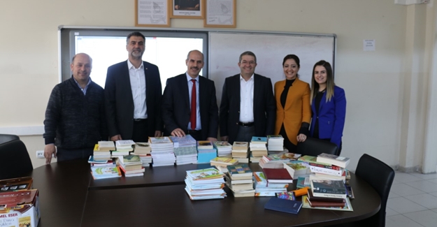 Van TSO’dan bir Kitap da Benden Kampanyası