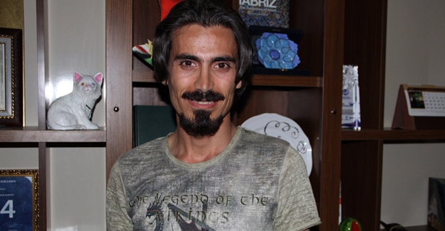 İranlı turistlere Van'ın güzellikleri anlatılıyor