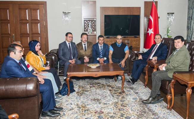 Vali Taşyapan, Engelli Vatandaşları makamında misafir etti