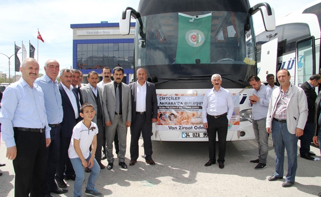 Vanlı çiftçiler Ankara’ya hareket etti