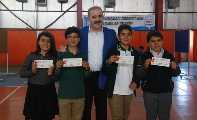Tuşba’da Bilgeler Yarışıyor’ Ortaokullar Arası Bilgi Yarışması