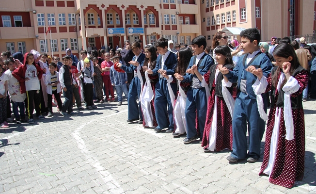 Fevzi Çakmak İlk ve Ortaokulunda bilim fuarı ve kermes