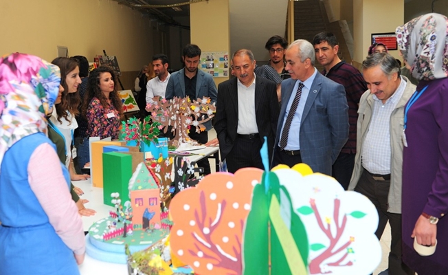 Öğretmen adayları, derslerini daha iyi anlatmak için proje geliştirdiler