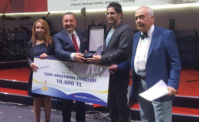 YYÜ'lü Akademisyenden Bir başarı daha!